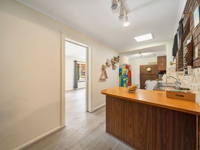 10 Nattai Court, Armadale WA 6112