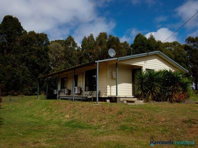 6 Trott Road, Hester Brook WA 6255
