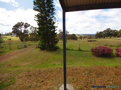 6 Trott Road, Hester Brook WA 6255