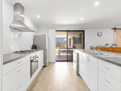 32 Beckingham Parkway, Baldivis WA 6171
