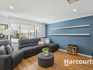 53 Kinglassie Circle, Kinross WA 6028