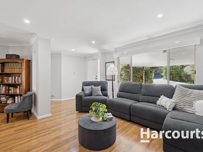 53 Kinglassie Circle, Kinross WA 6028
