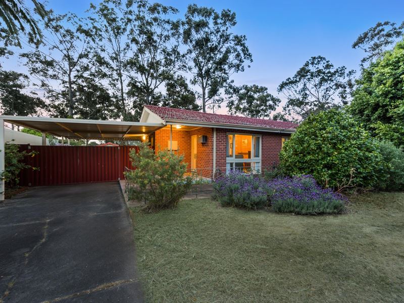 43 Hollybush Way, Kelmscott