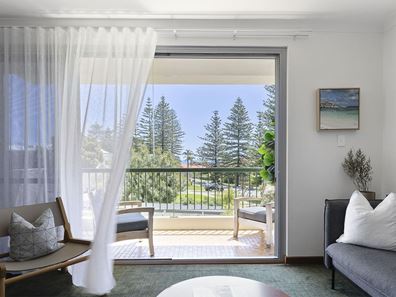 4/19 Broome Street, Cottesloe WA 6011