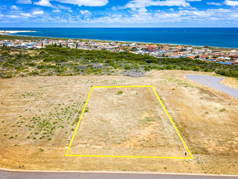 4 Highland Loop, Wandina WA 6530