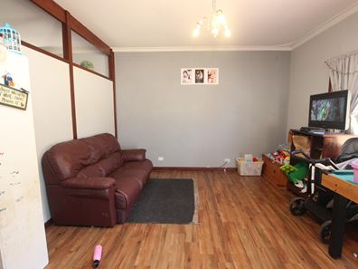 83 Hill Street, Waroona WA 6215