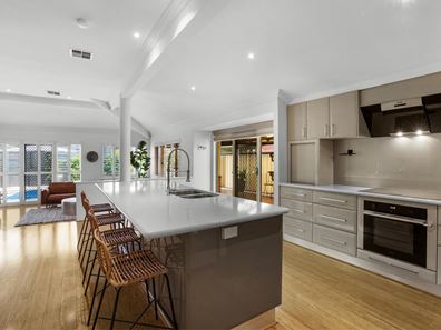 30 Sophora Place, Woodvale WA 6026