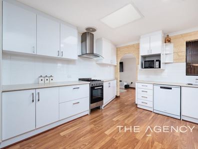 31 Peninsula Avenue, Heathridge WA 6027