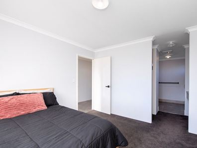 18 Hollingworth Drive, Aveley WA 6069