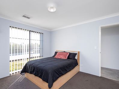 18 Hollingworth Drive, Aveley WA 6069
