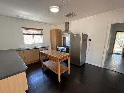 36 Dart Street, Boulder WA 6432