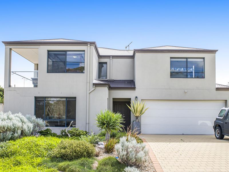 54D Gingin  Road, Lancelin WA 6044