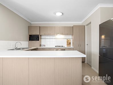 1/1 Jardine Street, Success WA 6164