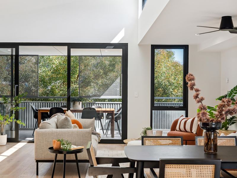 3/8 Wood Street, Fremantle WA 6160