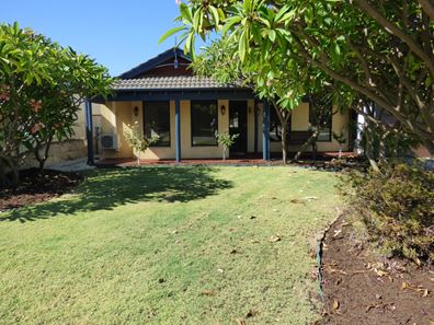 2 Orlando Court, Pearsall WA 6065