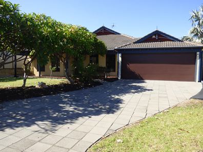 2 Orlando Court, Pearsall WA 6065