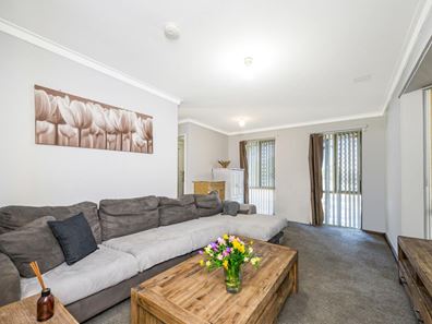 11 Brolga Court, High Wycombe WA 6057