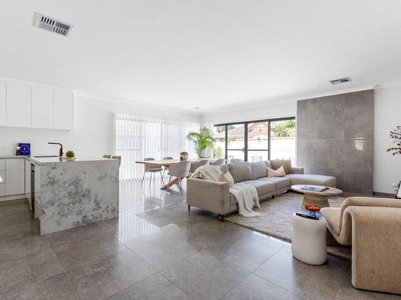 138 Roberts Road, Rivervale WA 6103