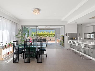 18 Keeling Way, South Fremantle WA 6162