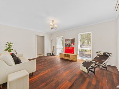 23 Lowanna Way, Armadale WA 6112