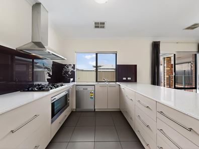 13 Blacksmith Street, Queens Park WA 6107