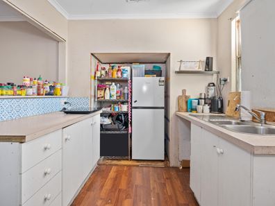 14 Kapai Place, South Kalgoorlie WA 6430