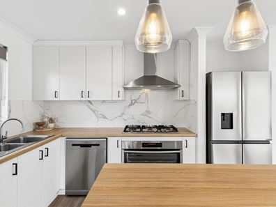8 Garigal Street, Brabham WA 6055