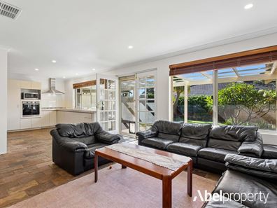3 Rawlinna  Heights, Ballajura WA 6066