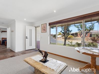 3 Rawlinna  Heights, Ballajura WA 6066