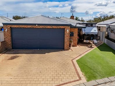 97 Moyup Way, South Yunderup WA 6208