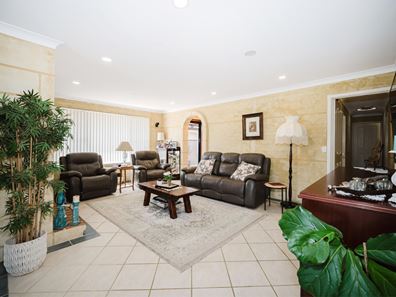 97 Moyup Way, South Yunderup WA 6208