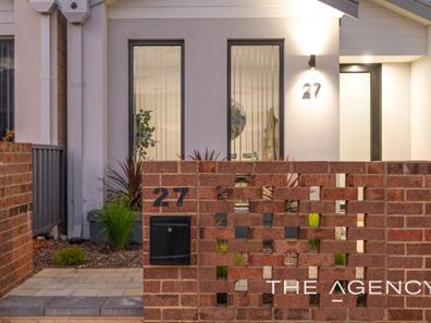 27 Lycaste Parade, Treeby WA 6164