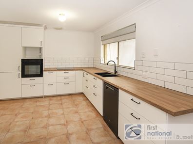 5/5 Peake Street, West Busselton WA 6280