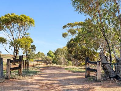 122 Attfield Road, York WA 6302