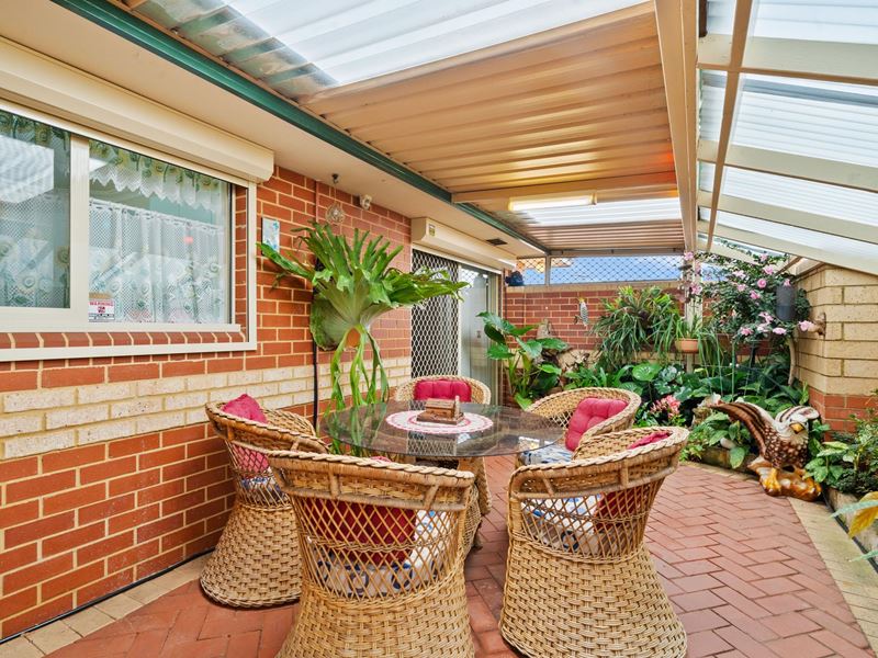2/2-4 Randell Street, Mandurah