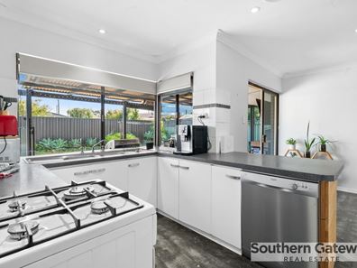 20 Quamby Place, Rockingham WA 6168