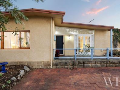 27 Sea View Street, Beaconsfield WA 6162