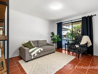 82 Perham Crescent, Leda WA 6170