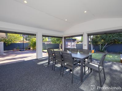 12 Hibiscus Drive, Forrestfield WA 6058