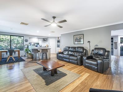 17 Bindak Brace, Greenfields WA 6210