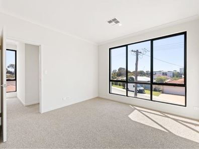 1/16 LA GRANGE STREET, Innaloo WA 6018