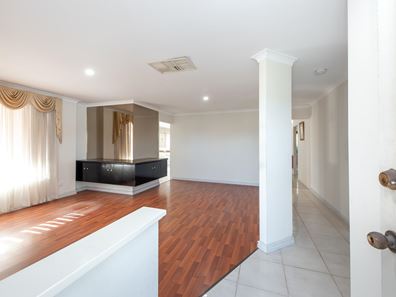 5 Balladong Loop, Carramar WA 6031