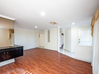 5 Balladong Loop, Carramar WA 6031