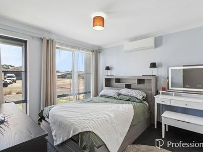 31 Sansimeon Boulevard, Byford WA 6122