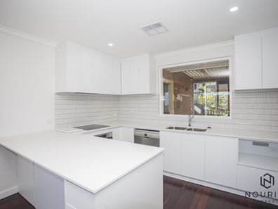 20 Pilgrim Way, Hamilton Hill WA 6163