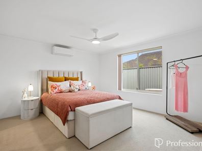 4 Rath Close, Byford WA 6122
