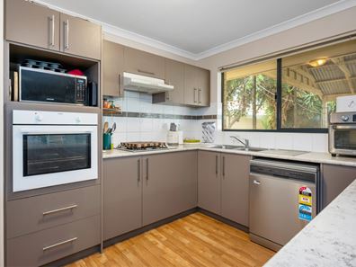 75 Lionel Street, Boulder WA 6432