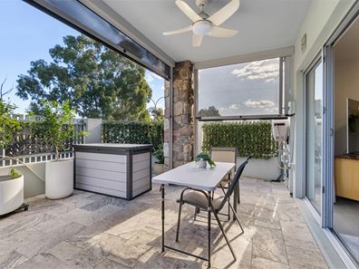 112 Clubhouse Lane, Gnangara WA 6077