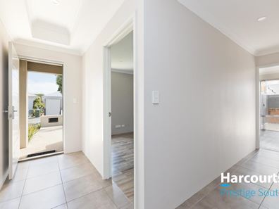 2 Plavin Street, Piara Waters WA 6112