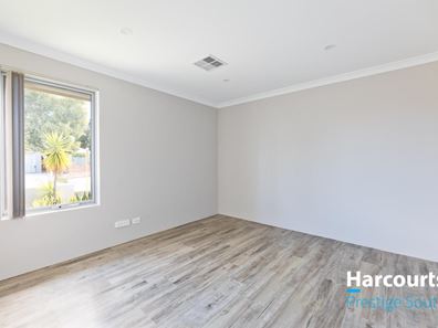 2 Plavin Street, Piara Waters WA 6112